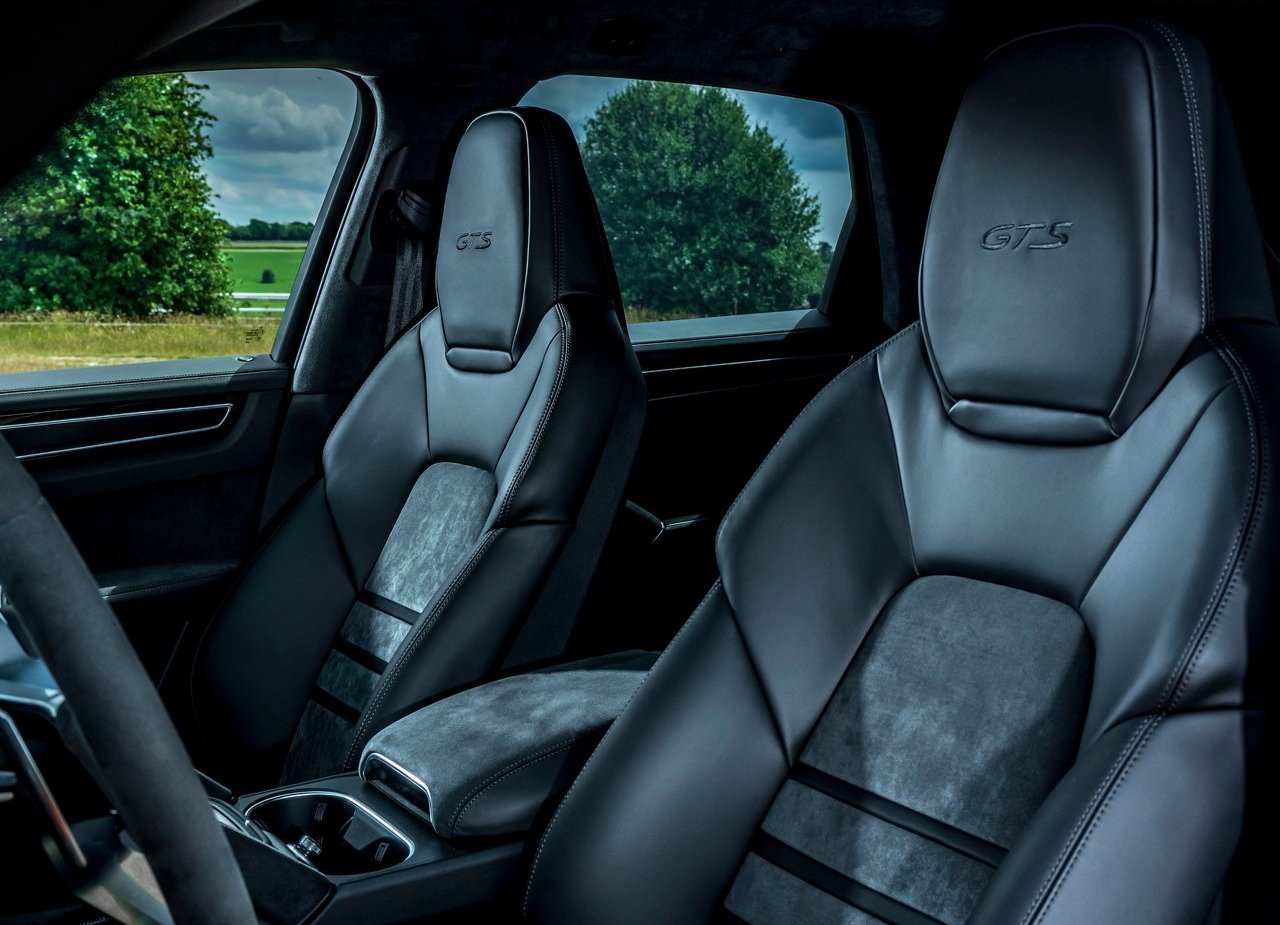 2020 - PORSCHE CAYENNE GTS, foto 156