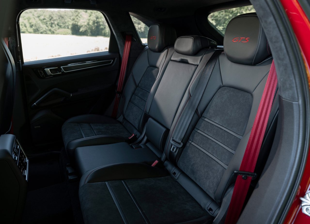 2020 - PORSCHE CAYENNE GTS, foto 159