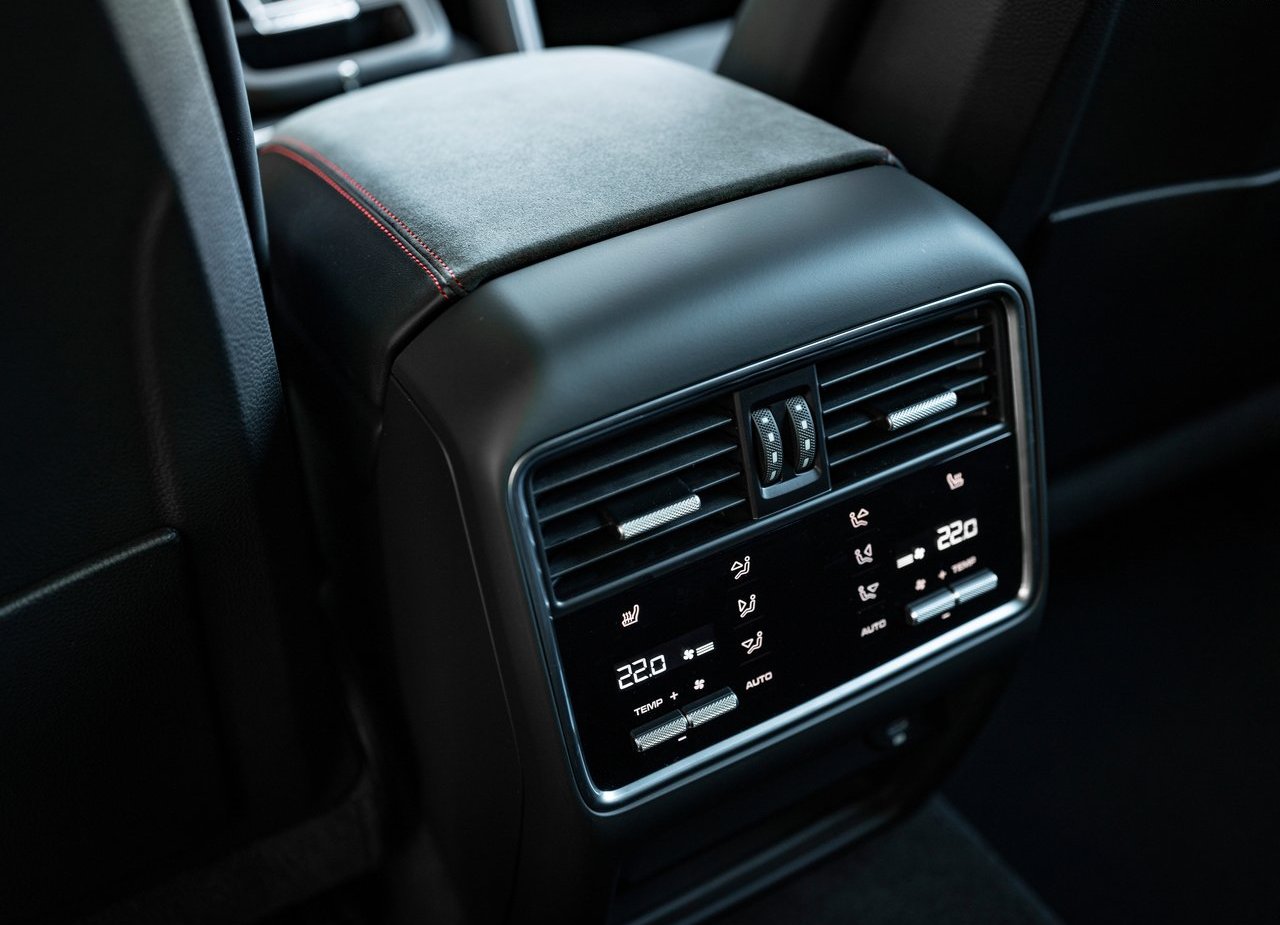 2020 - PORSCHE CAYENNE GTS, foto 176