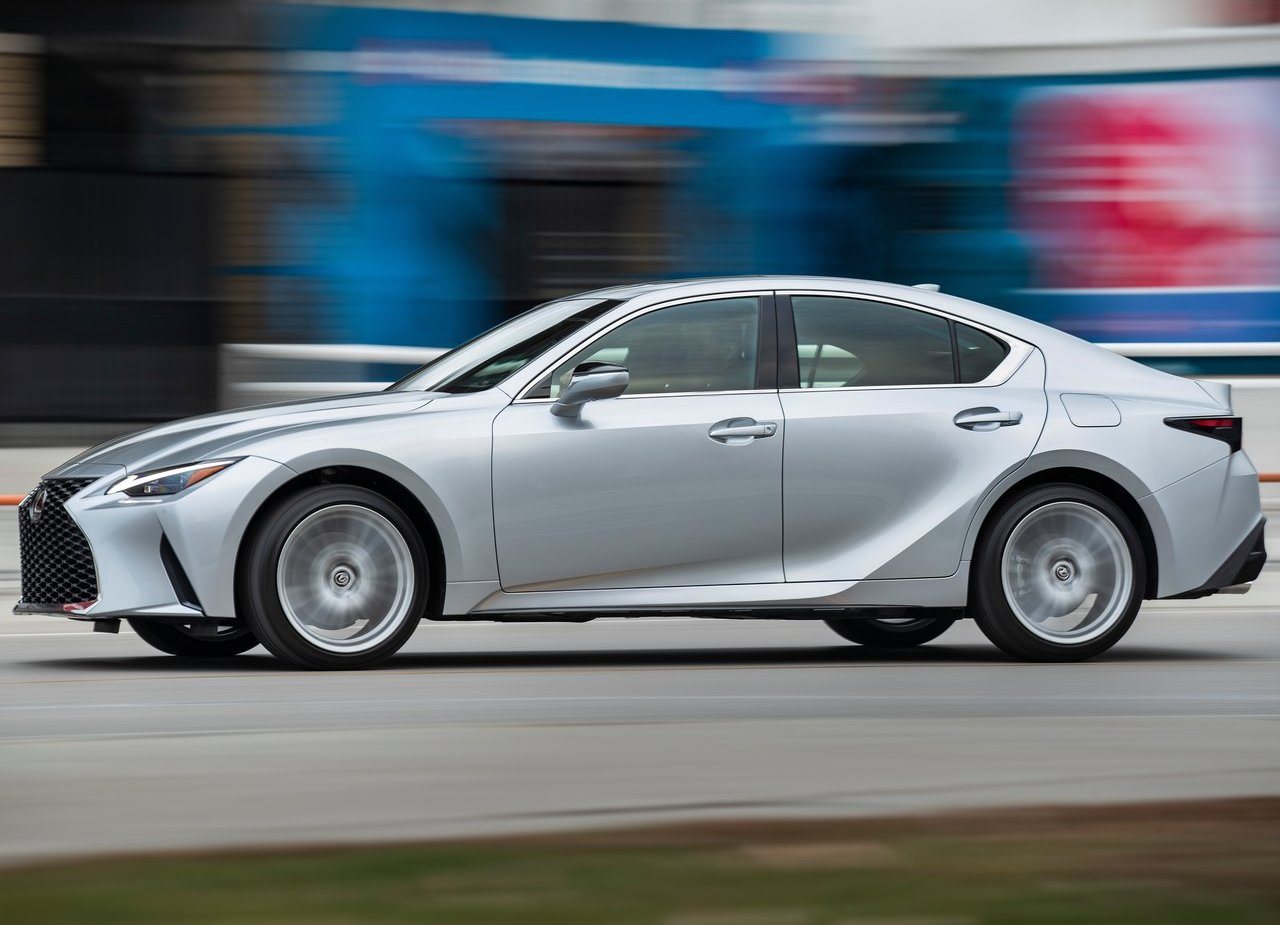 2021 - LEXUS IS, foto 42