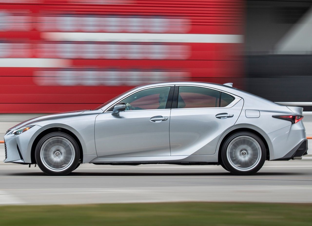 2021 - LEXUS IS, foto 43