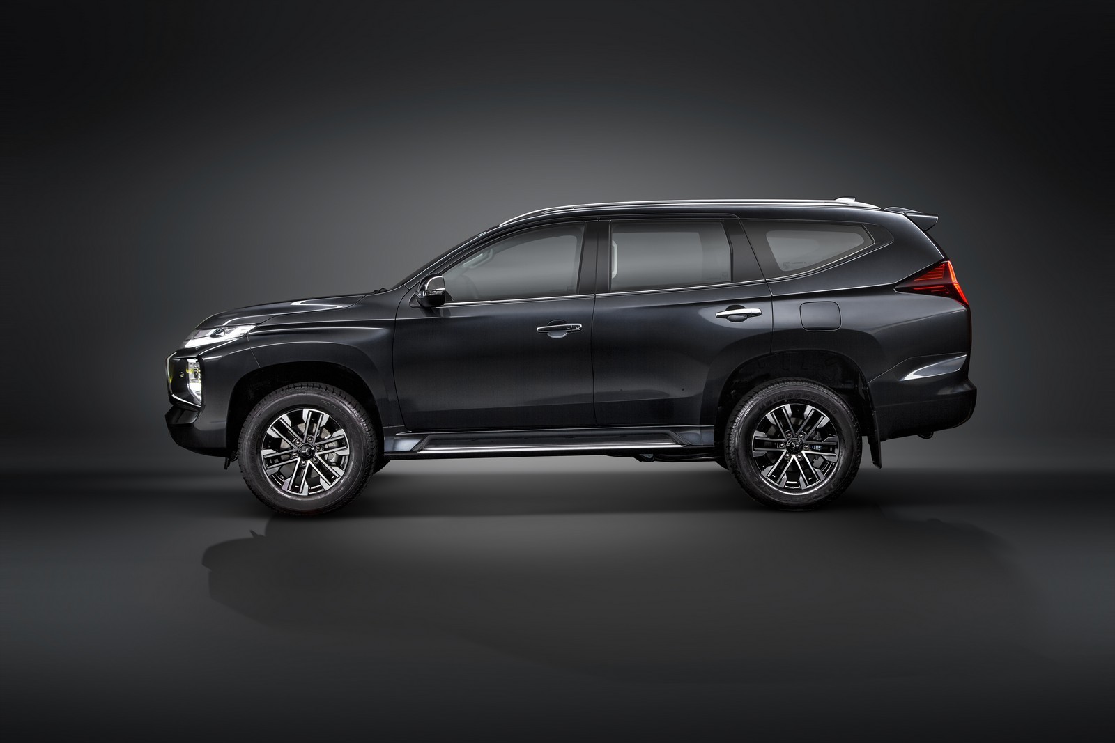 MITSUBISHI PAJERO SPORT, foto 6