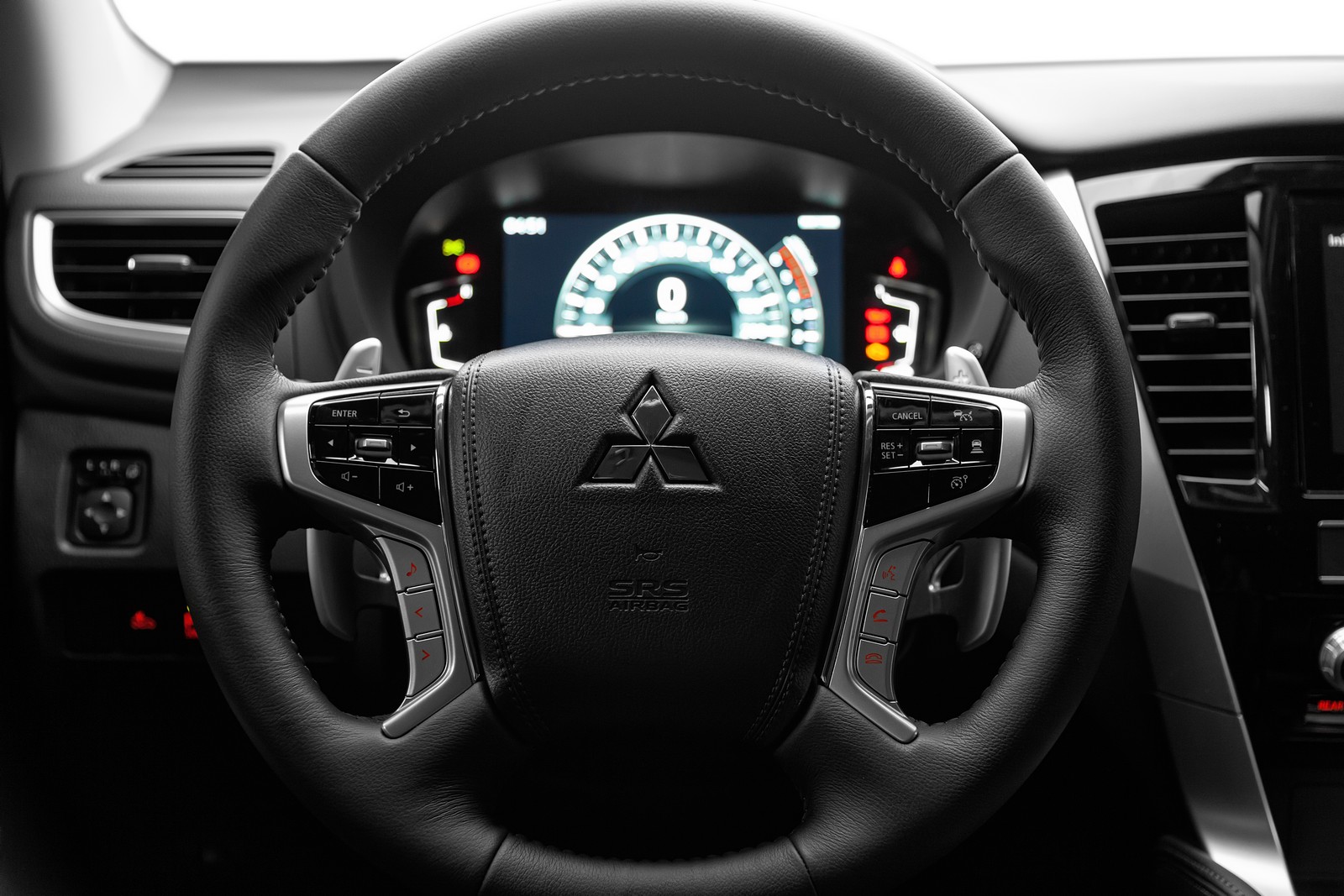 MITSUBISHI PAJERO SPORT, foto 8