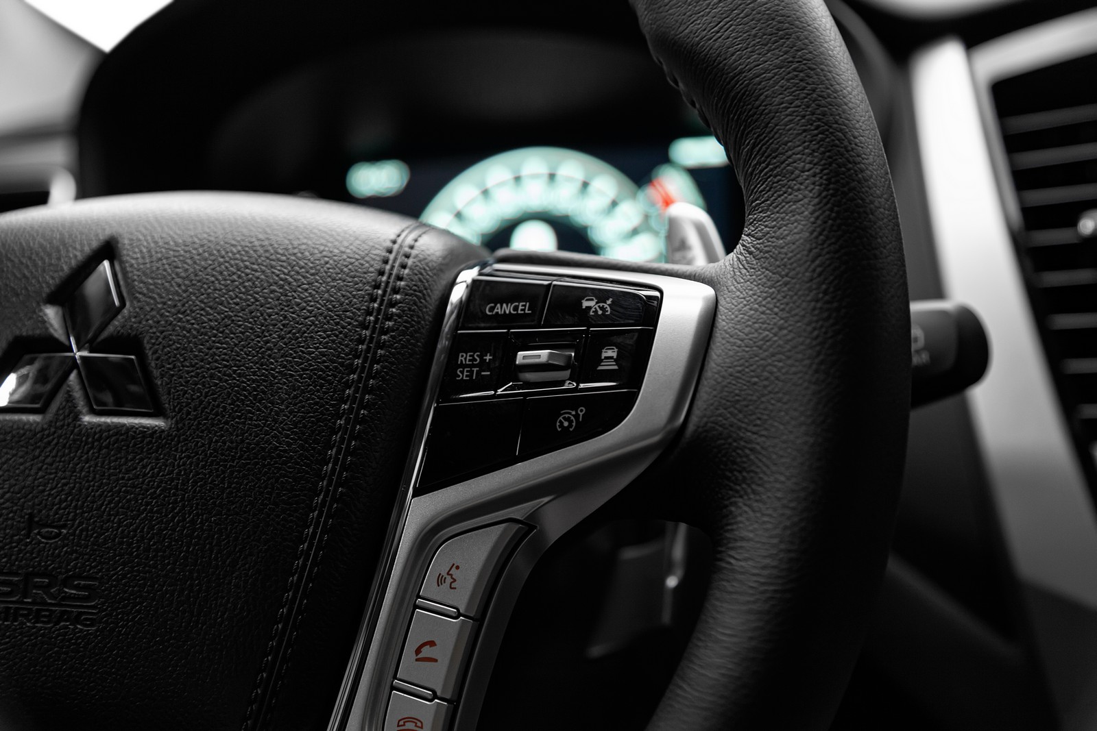 MITSUBISHI PAJERO SPORT, foto 10