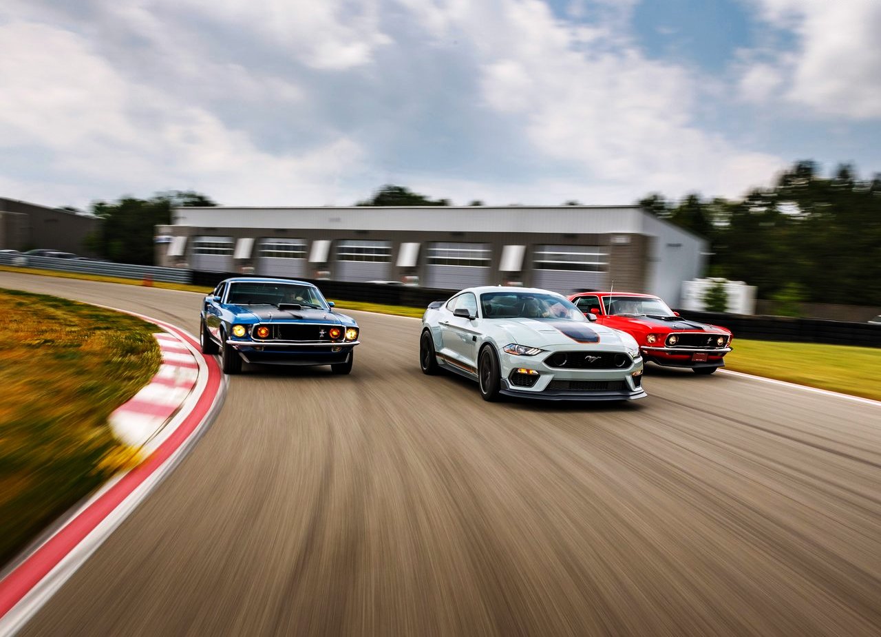 2021 - FORD MUSTANG MACH 1, foto 18