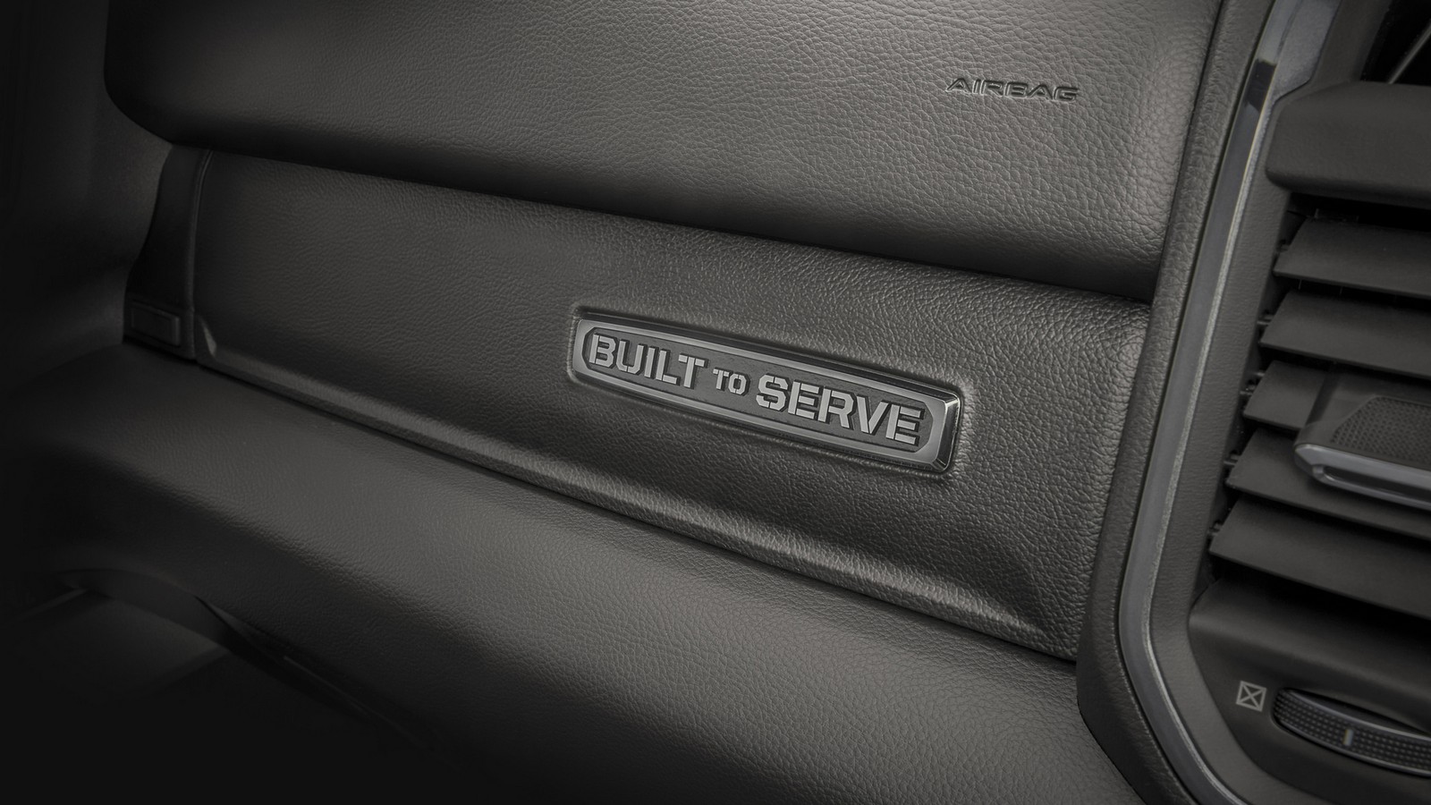2020 - RAM 1500 'BUILT TO SERVE' EDITION, foto 9