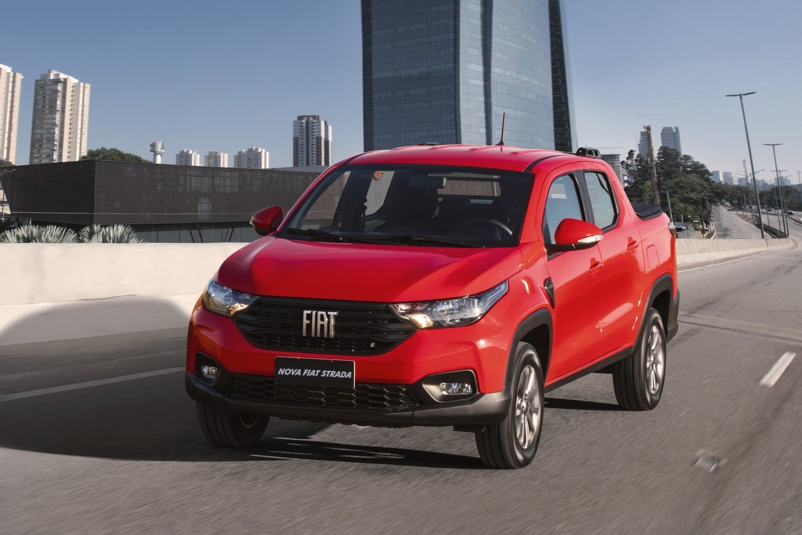 2021 - FIAT STRADA FREEDOM CABINE DUPLA, foto 1