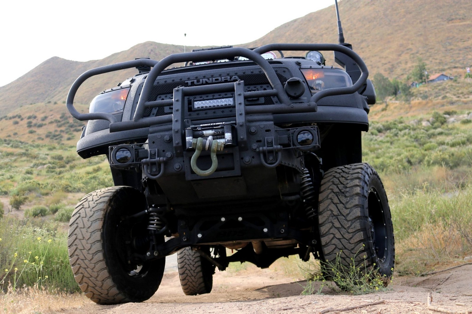 2013 - TOYOTA TUNDRA CREWMAX LIMITED CUSTOM MILITARY EXPEDITION, foto 20