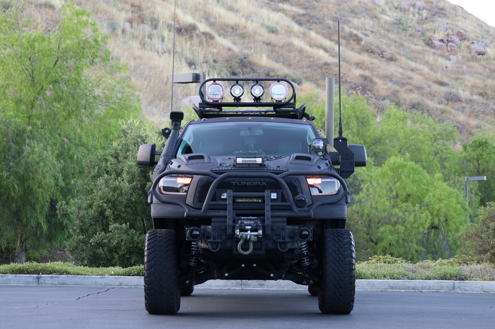 2013 - TOYOTA TUNDRA CREWMAX LIMITED CUSTOM MILITARY EXPEDITION, foto 21