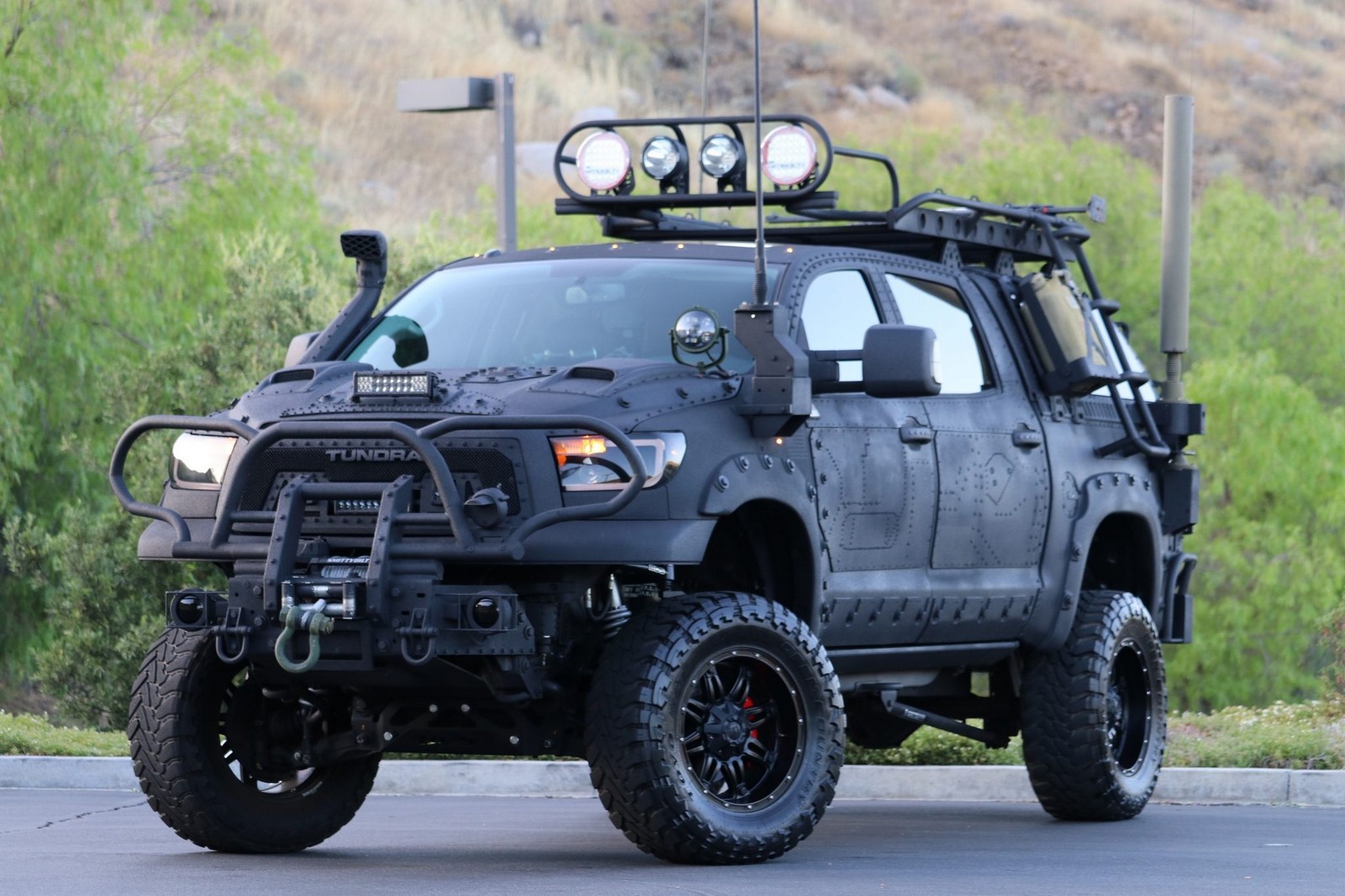 2013 - TOYOTA TUNDRA CREWMAX LIMITED CUSTOM MILITARY EXPEDITION, foto 29
