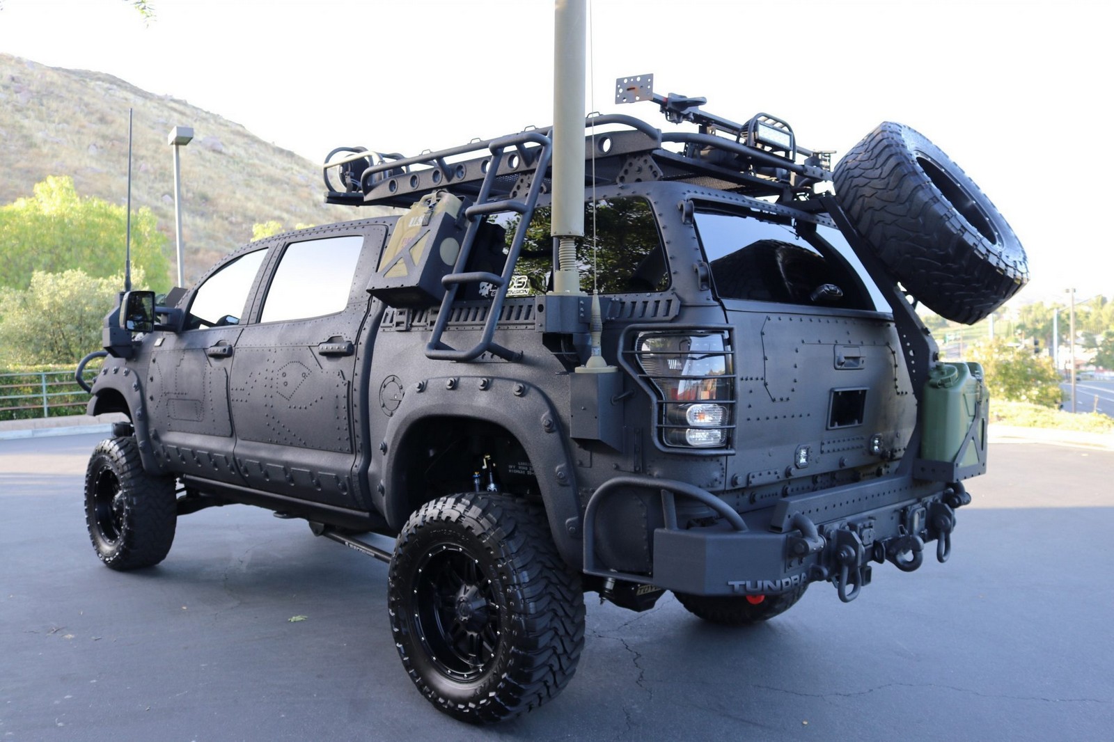 2013 - TOYOTA TUNDRA CREWMAX LIMITED CUSTOM MILITARY EXPEDITION, foto 46
