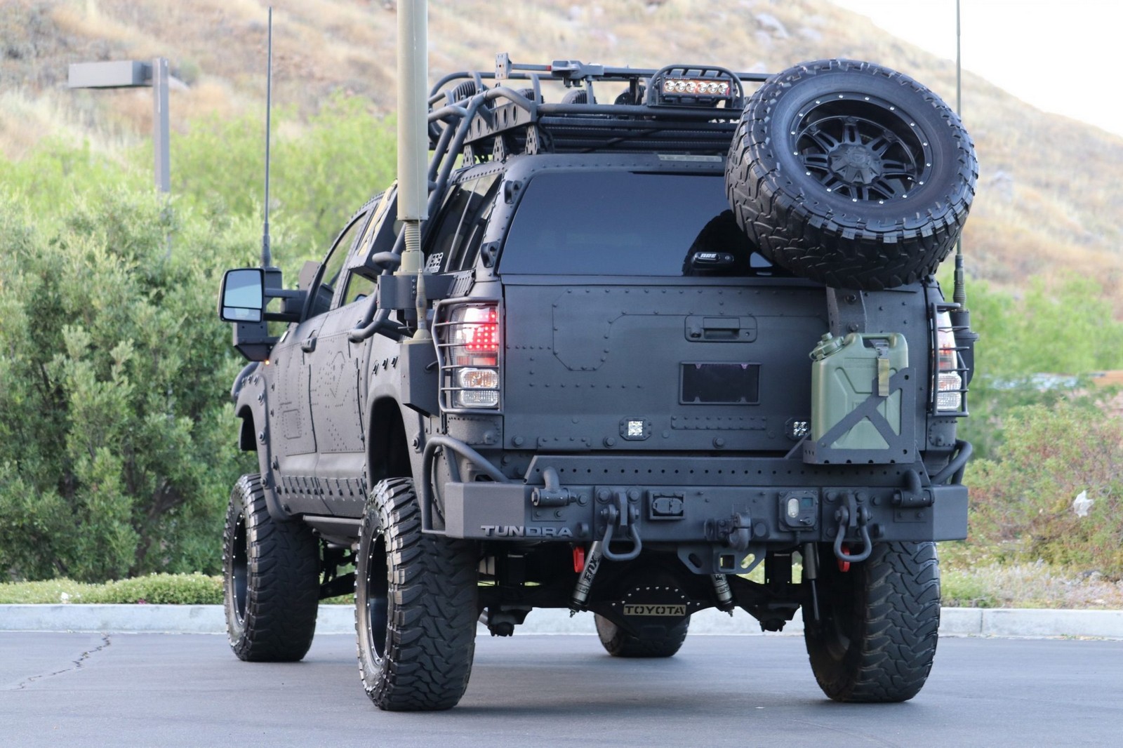 2013 - TOYOTA TUNDRA CREWMAX LIMITED CUSTOM MILITARY EXPEDITION, foto 56