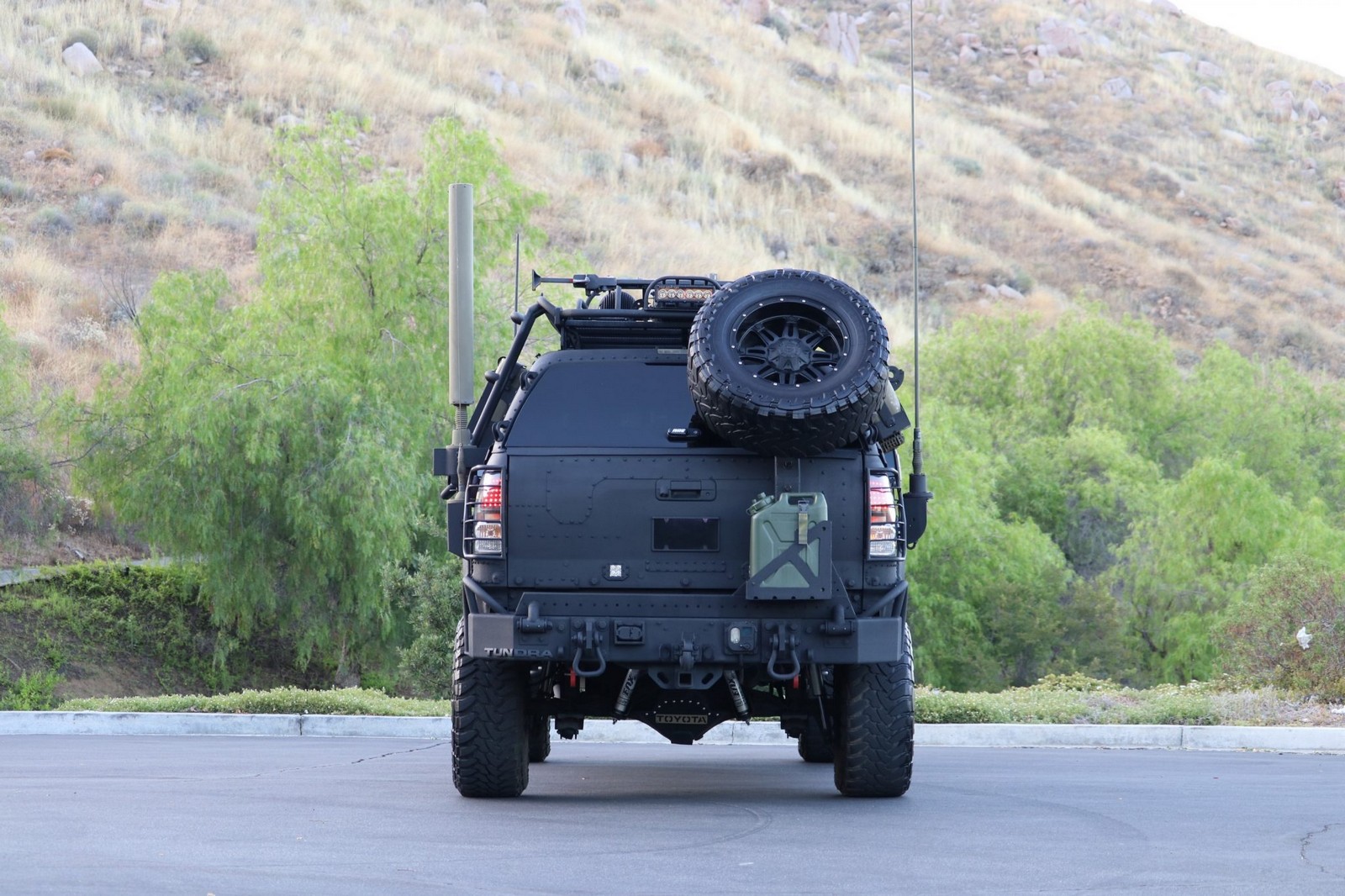 2013 - TOYOTA TUNDRA CREWMAX LIMITED CUSTOM MILITARY EXPEDITION, foto 60