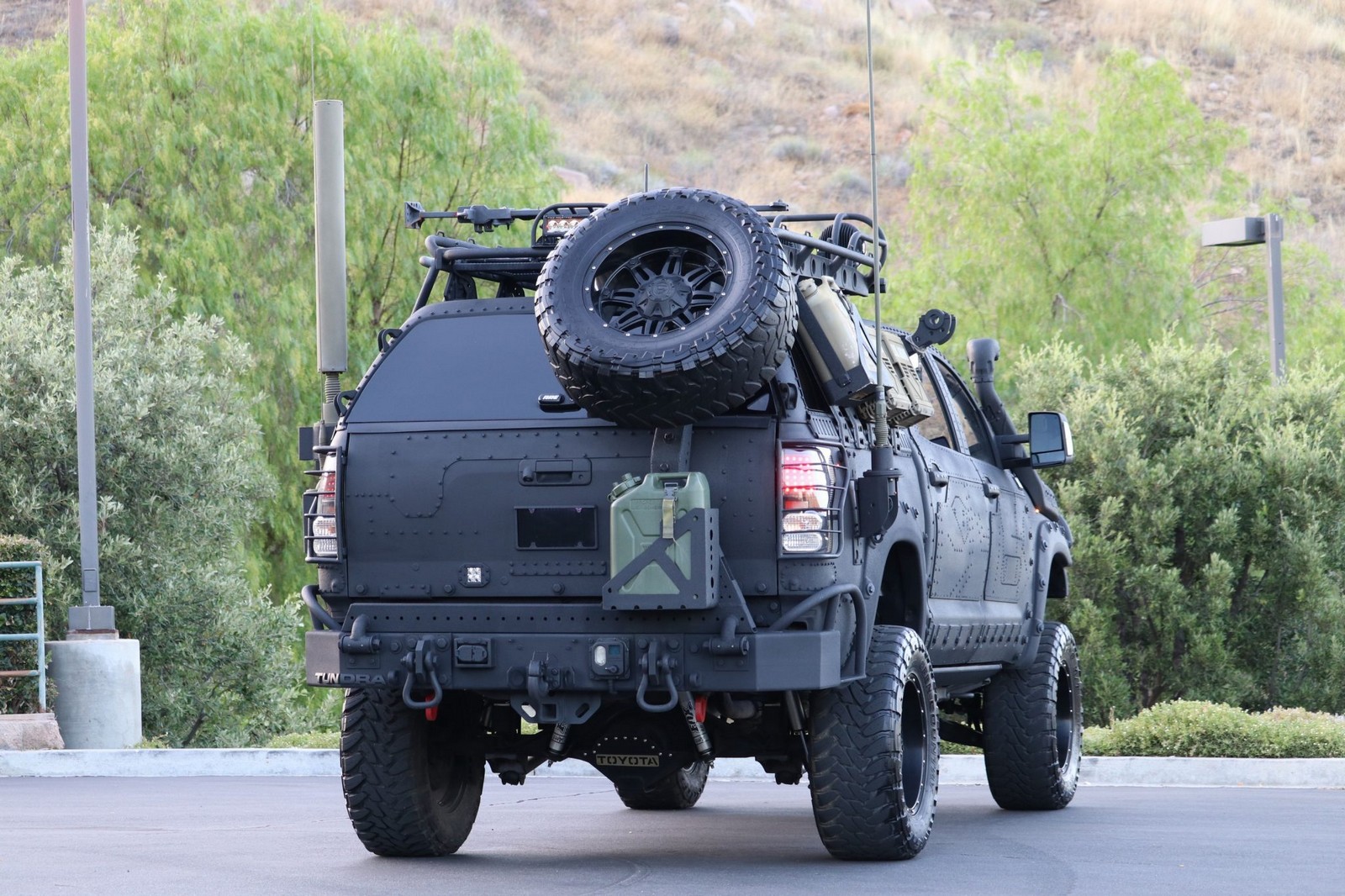 2013 - TOYOTA TUNDRA CREWMAX LIMITED CUSTOM MILITARY EXPEDITION, foto 61