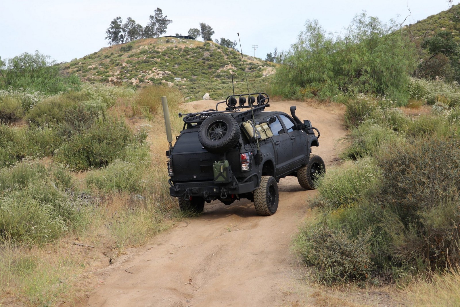 2013 - TOYOTA TUNDRA CREWMAX LIMITED CUSTOM MILITARY EXPEDITION, foto 63