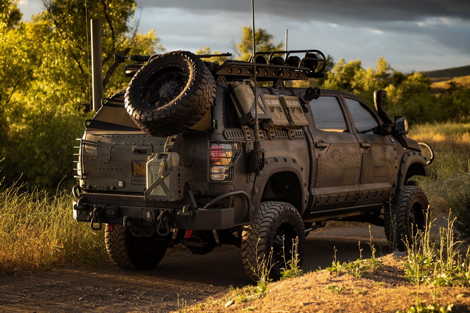 2013 - TOYOTA TUNDRA CREWMAX LIMITED CUSTOM MILITARY EXPEDITION, foto 66