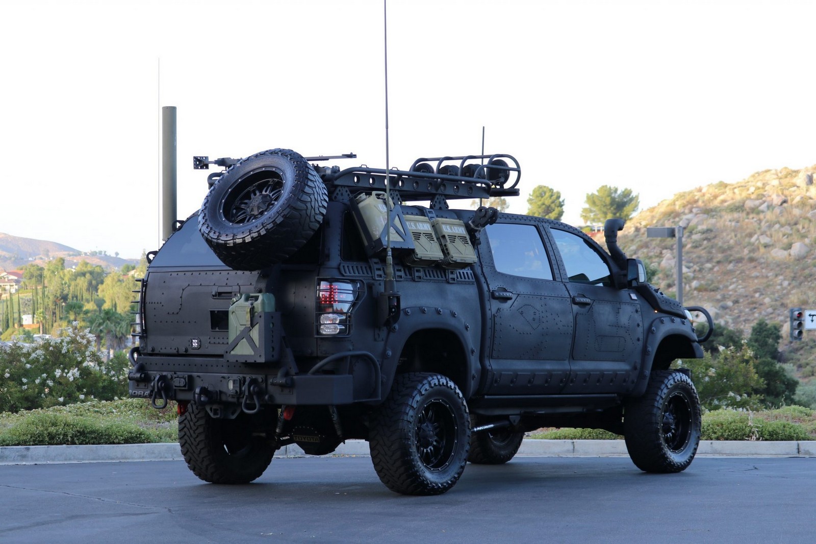 2013 - TOYOTA TUNDRA CREWMAX LIMITED CUSTOM MILITARY EXPEDITION, foto 67