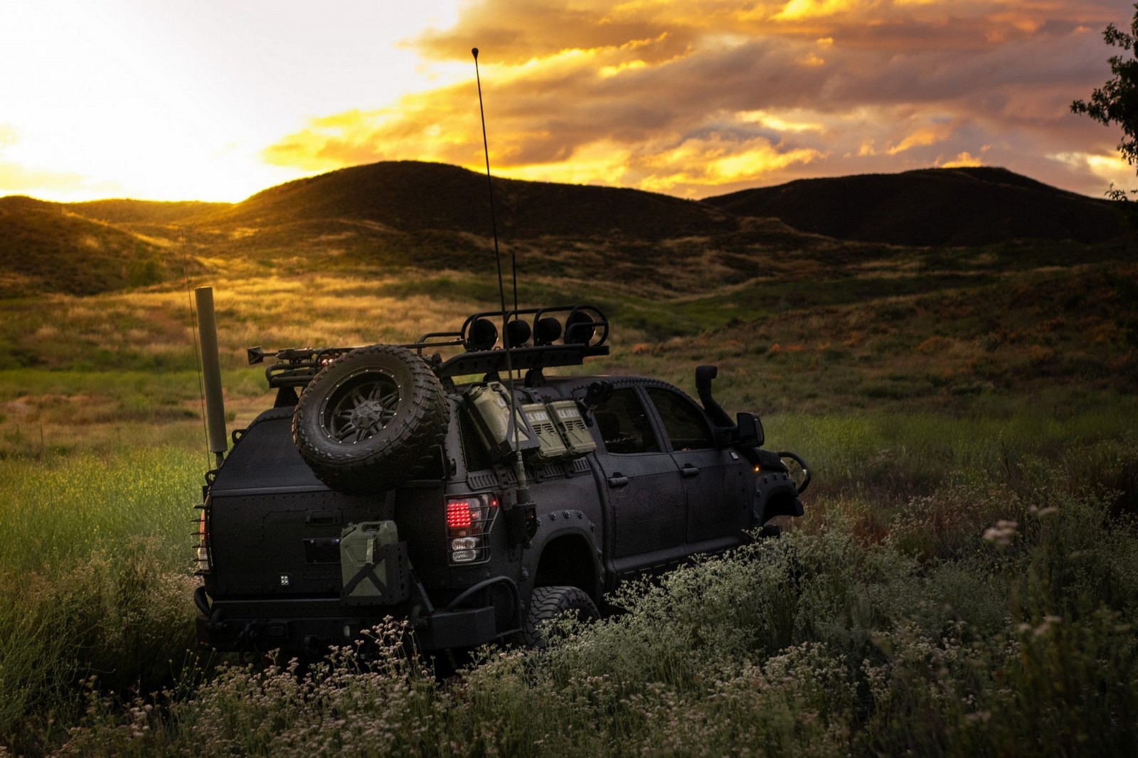 2013 - TOYOTA TUNDRA CREWMAX LIMITED CUSTOM MILITARY EXPEDITION, foto 70