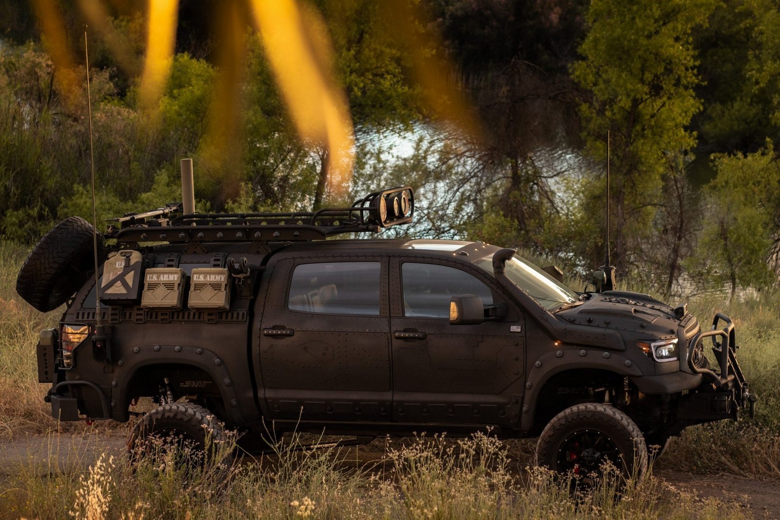 2013 - TOYOTA TUNDRA CREWMAX LIMITED CUSTOM MILITARY EXPEDITION, foto 74
