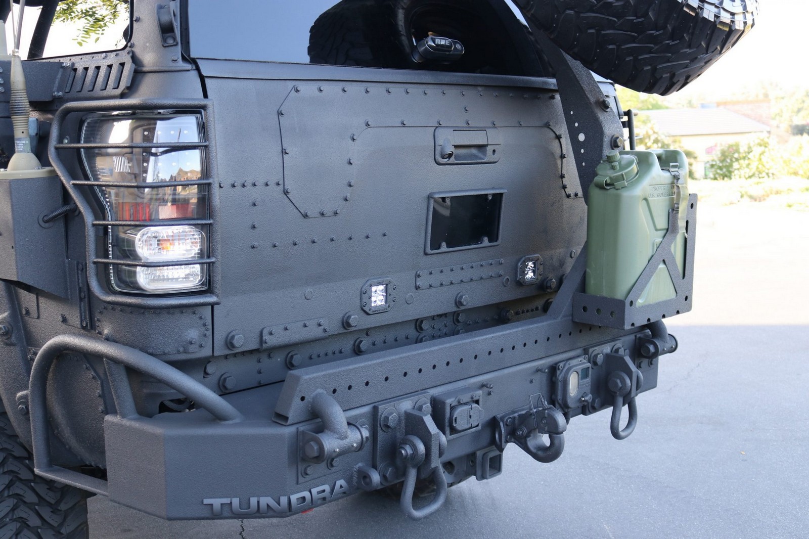 2013 - TOYOTA TUNDRA CREWMAX LIMITED CUSTOM MILITARY EXPEDITION, foto 107