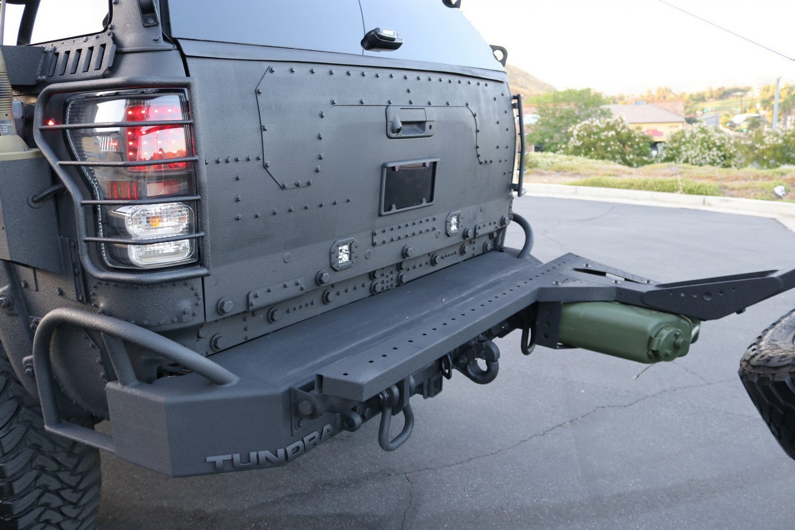 2013 - TOYOTA TUNDRA CREWMAX LIMITED CUSTOM MILITARY EXPEDITION, foto 108