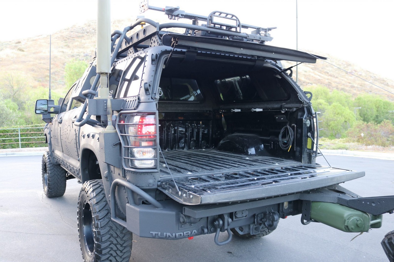 2013 - TOYOTA TUNDRA CREWMAX LIMITED CUSTOM MILITARY EXPEDITION, foto 110
