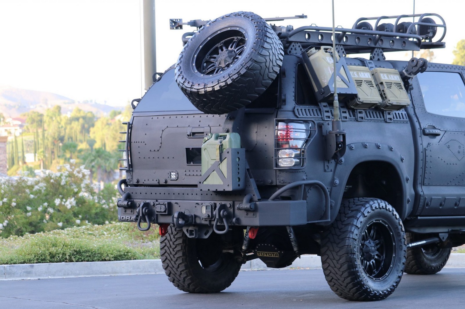 2013 - TOYOTA TUNDRA CREWMAX LIMITED CUSTOM MILITARY EXPEDITION, foto 201