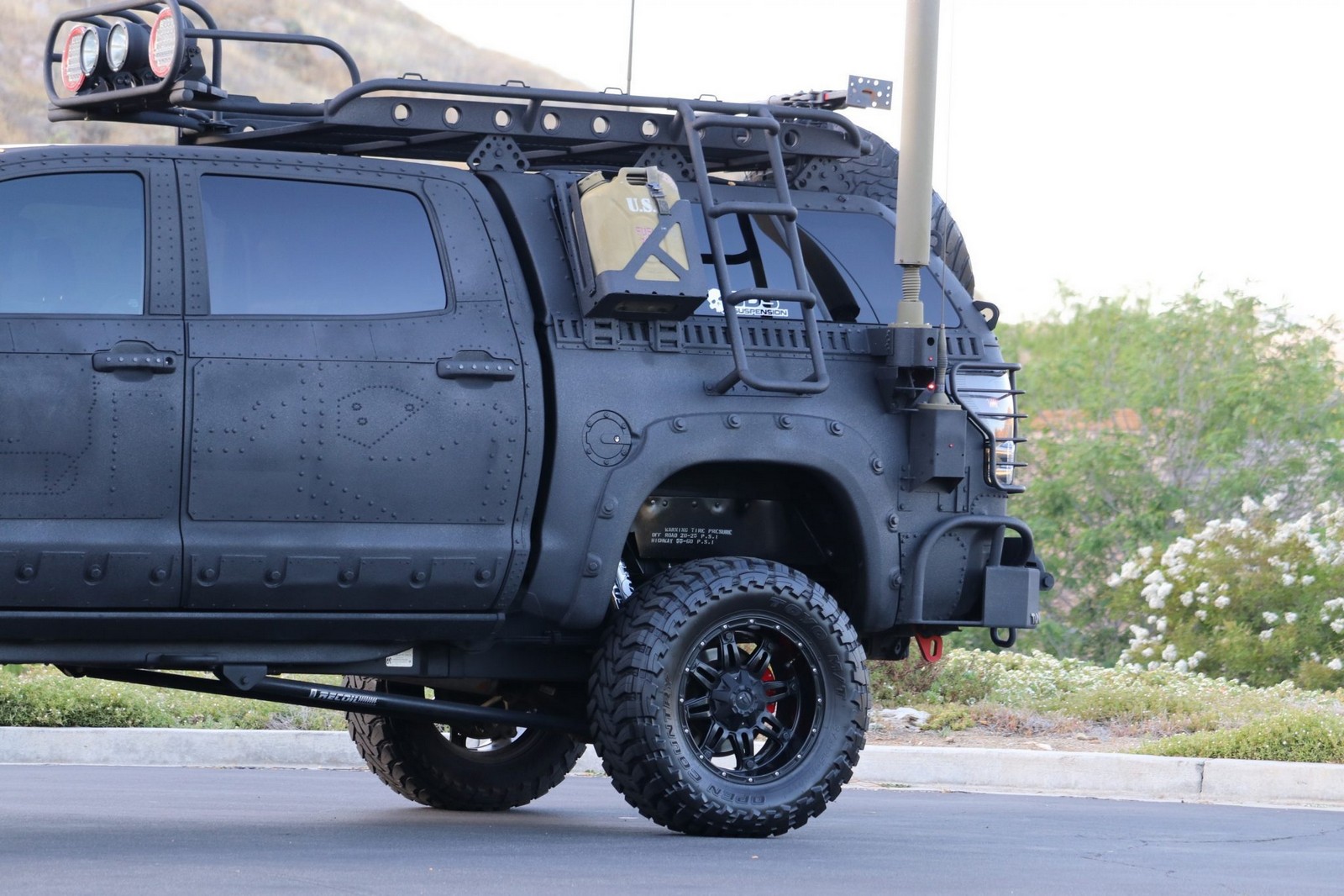 2013 - TOYOTA TUNDRA CREWMAX LIMITED CUSTOM MILITARY EXPEDITION, foto 211
