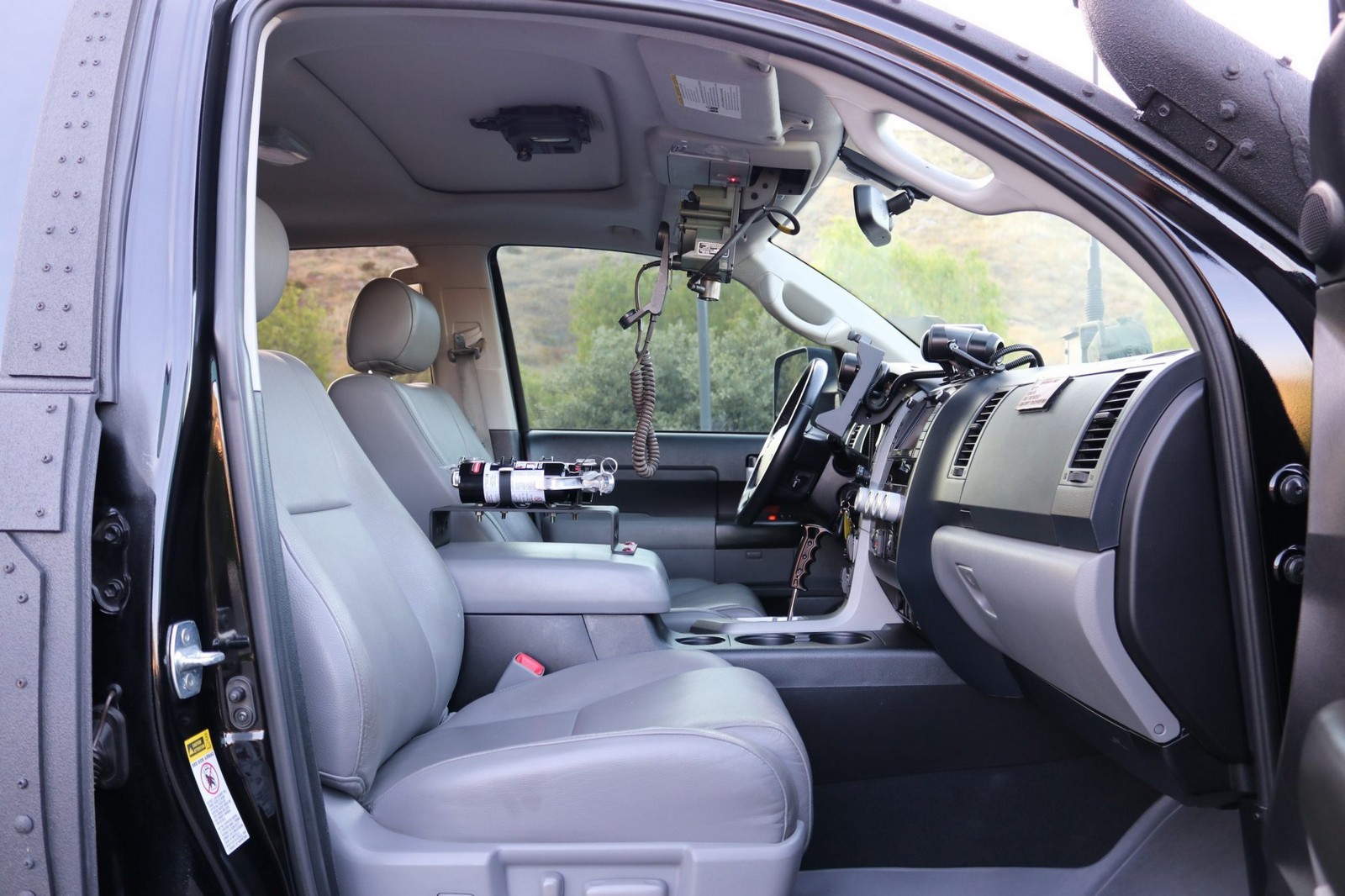 2013 - TOYOTA TUNDRA CREWMAX LIMITED CUSTOM MILITARY EXPEDITION, foto 217