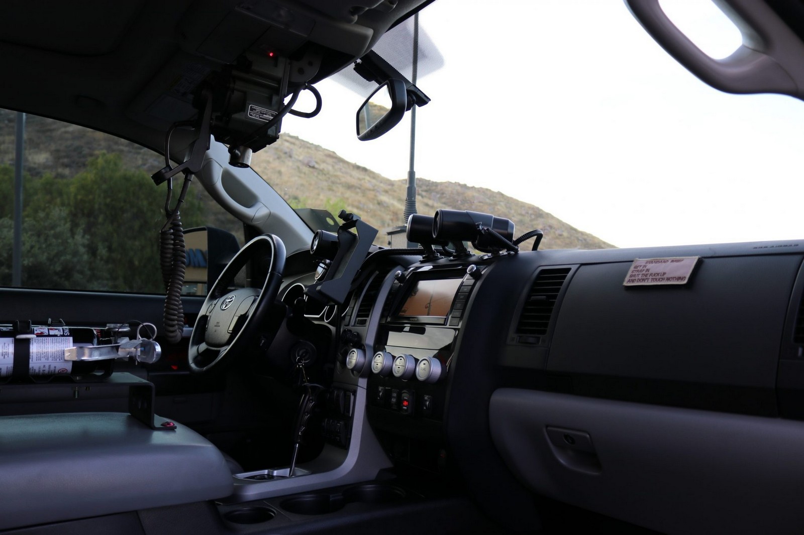 2013 - TOYOTA TUNDRA CREWMAX LIMITED CUSTOM MILITARY EXPEDITION, foto 226