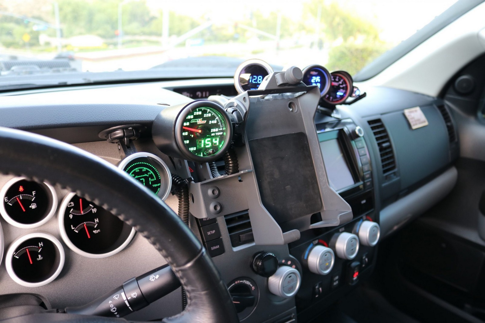 2013 - TOYOTA TUNDRA CREWMAX LIMITED CUSTOM MILITARY EXPEDITION, foto 232
