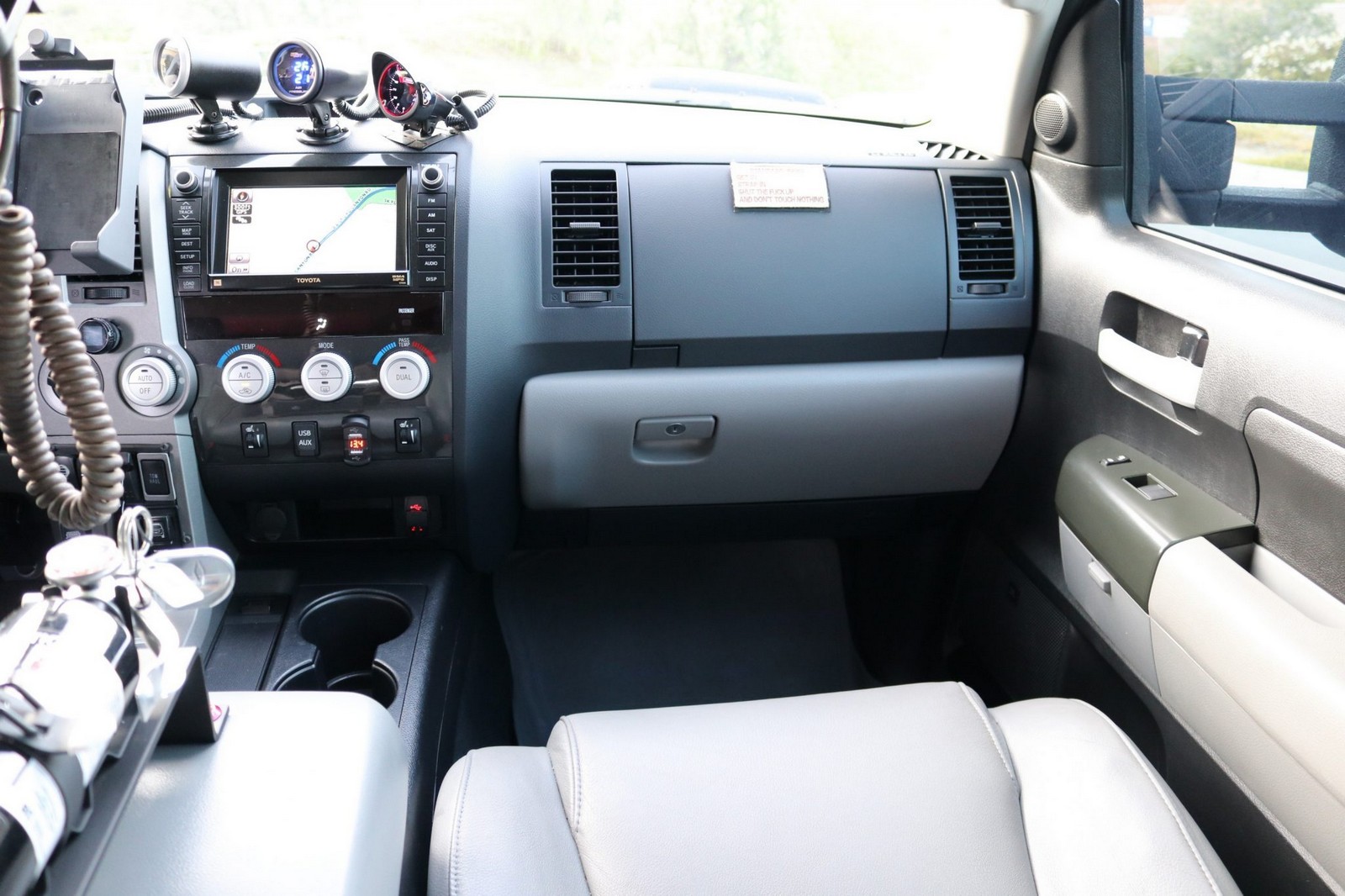 2013 - TOYOTA TUNDRA CREWMAX LIMITED CUSTOM MILITARY EXPEDITION, foto 235