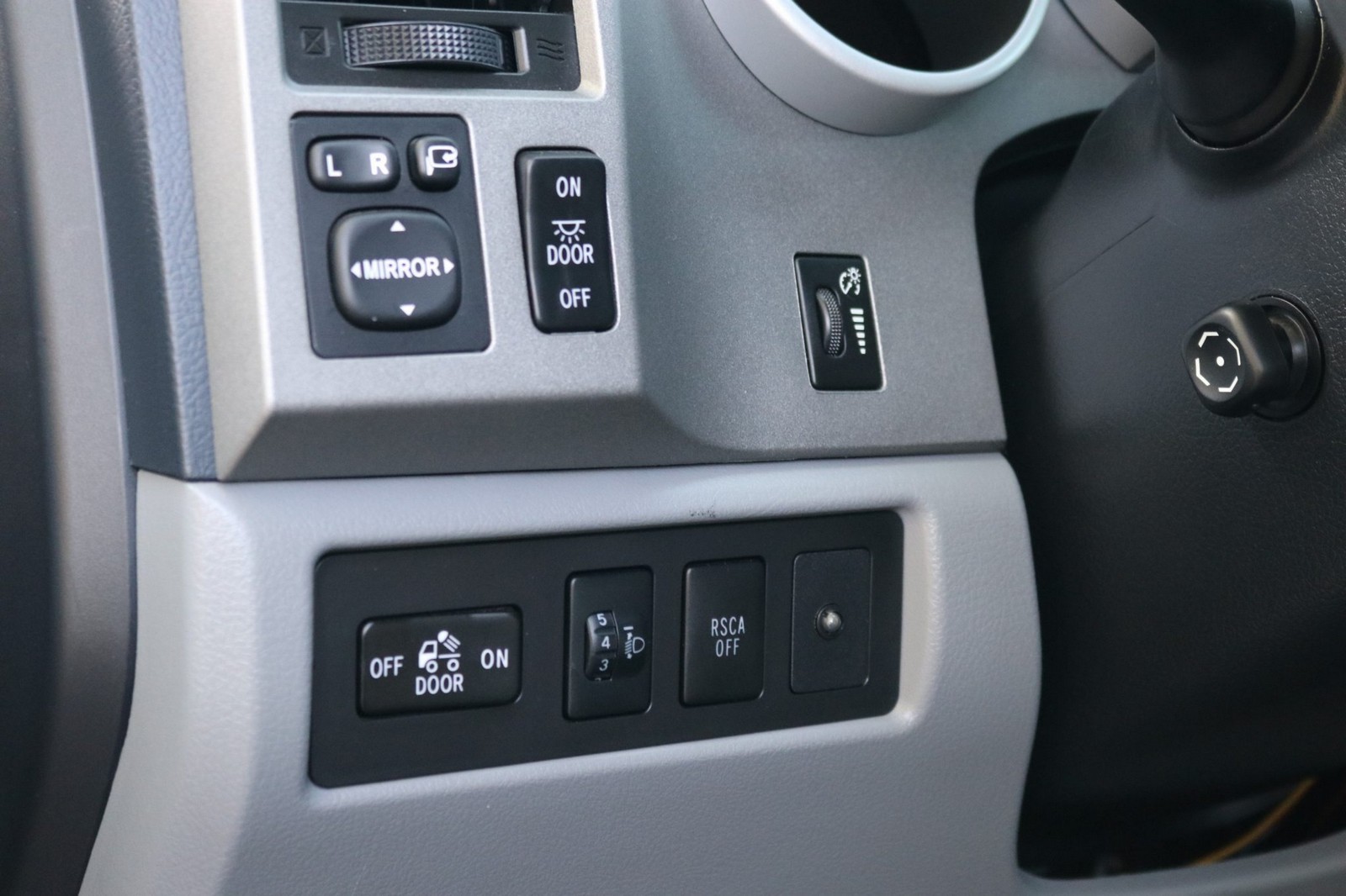 2013 - TOYOTA TUNDRA CREWMAX LIMITED CUSTOM MILITARY EXPEDITION, foto 256