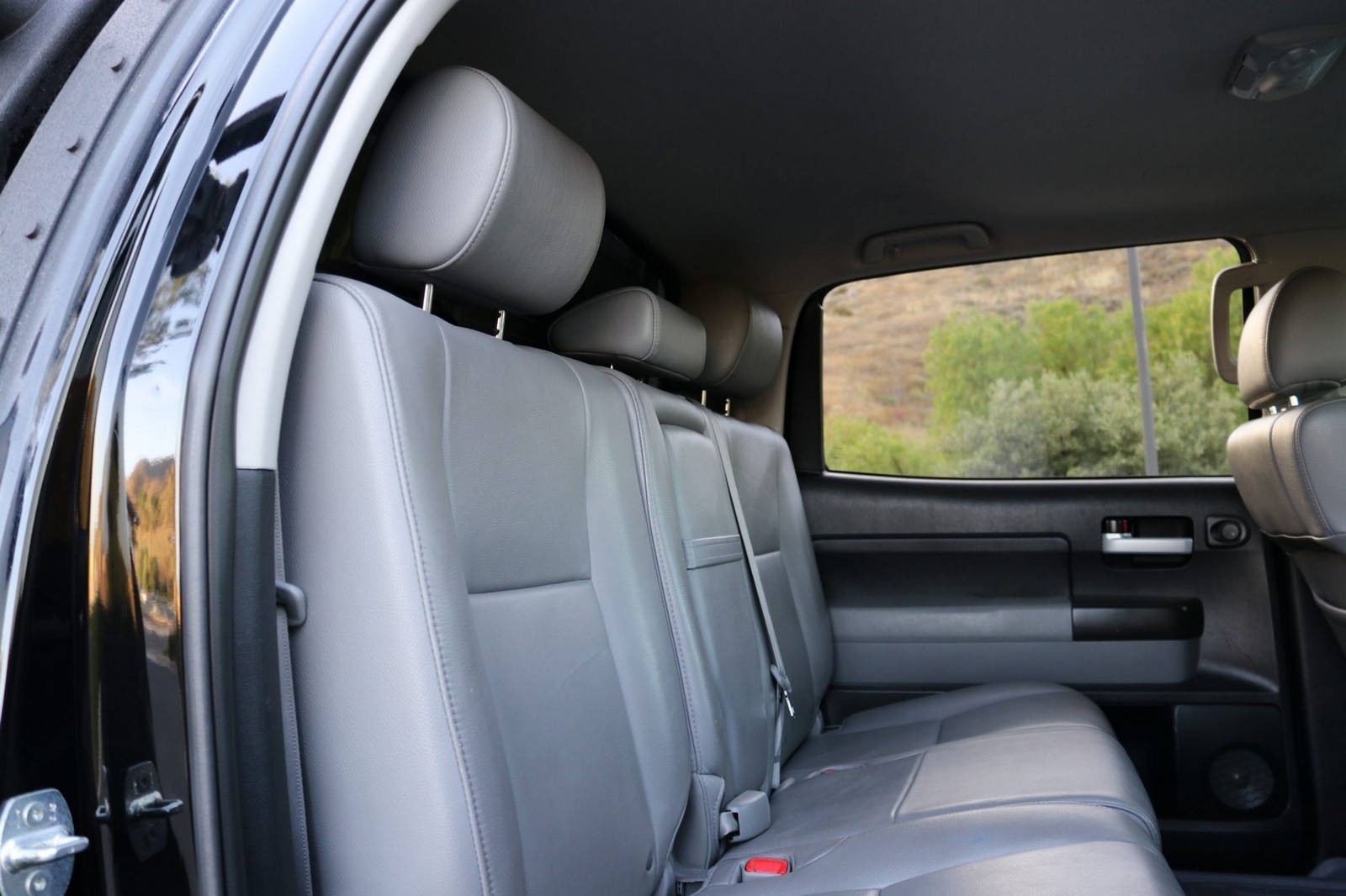 2013 - TOYOTA TUNDRA CREWMAX LIMITED CUSTOM MILITARY EXPEDITION, foto 273