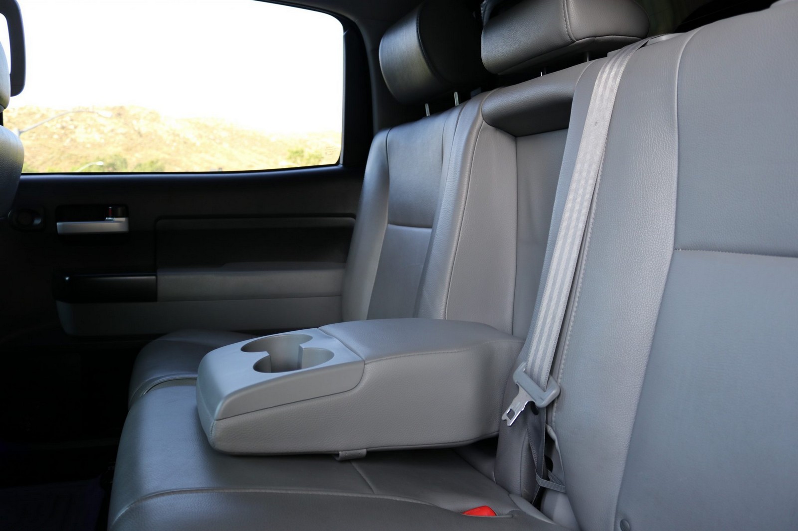 2013 - TOYOTA TUNDRA CREWMAX LIMITED CUSTOM MILITARY EXPEDITION, foto 276