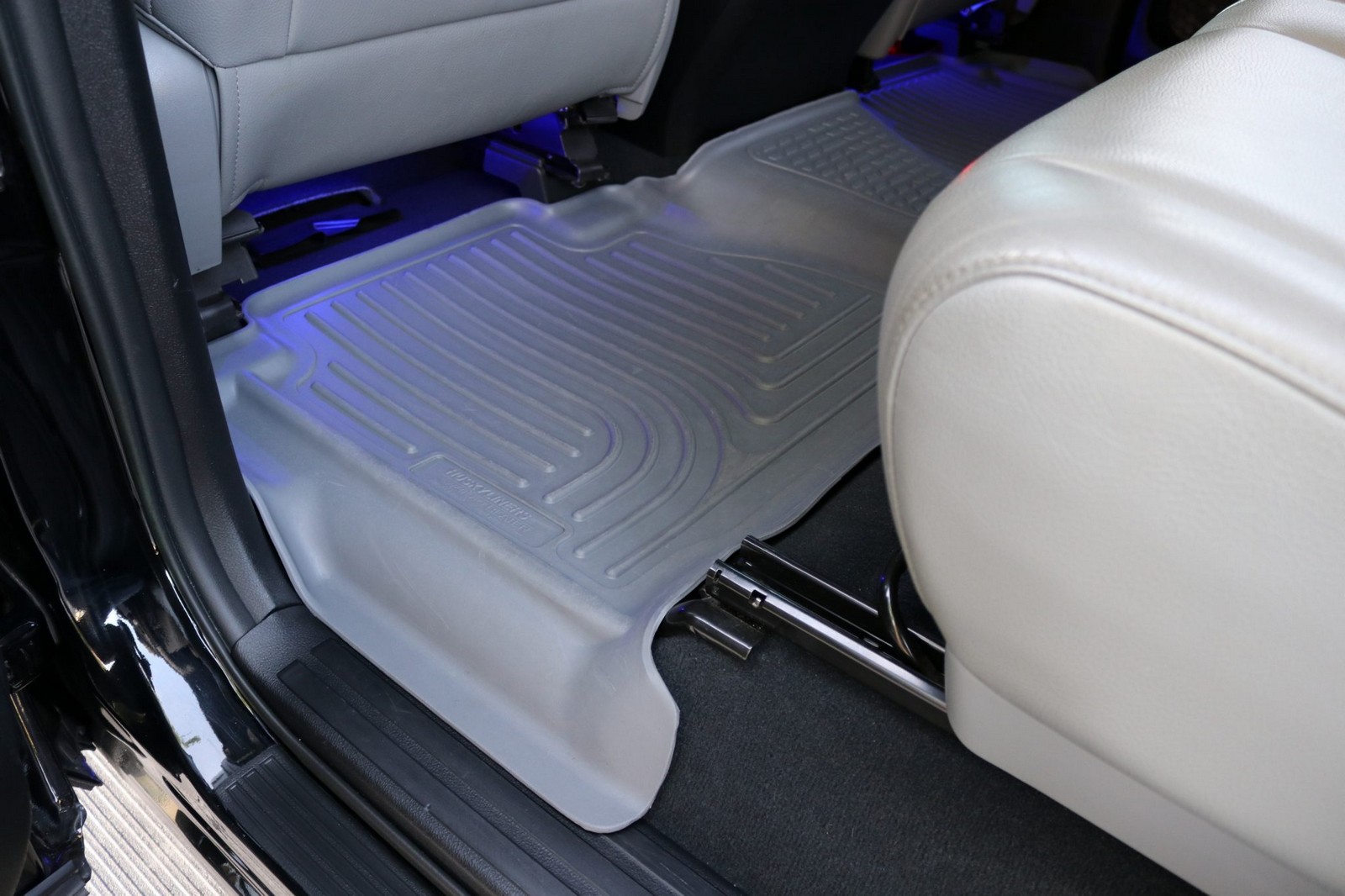 2013 - TOYOTA TUNDRA CREWMAX LIMITED CUSTOM MILITARY EXPEDITION, foto 281
