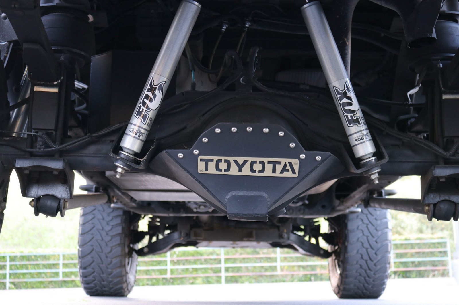 2013 - TOYOTA TUNDRA CREWMAX LIMITED CUSTOM MILITARY EXPEDITION, foto 319