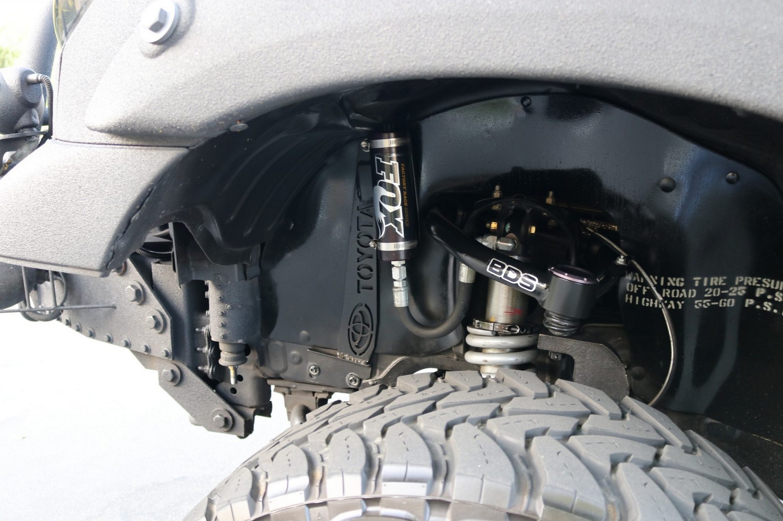 2013 - TOYOTA TUNDRA CREWMAX LIMITED CUSTOM MILITARY EXPEDITION, foto 327