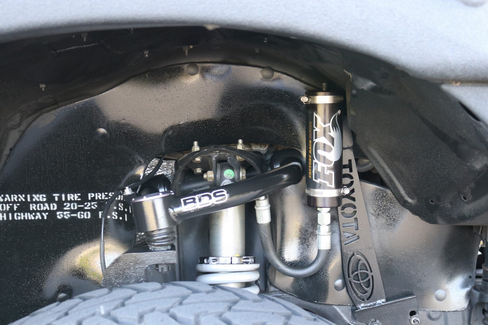 2013 - TOYOTA TUNDRA CREWMAX LIMITED CUSTOM MILITARY EXPEDITION, foto 328
