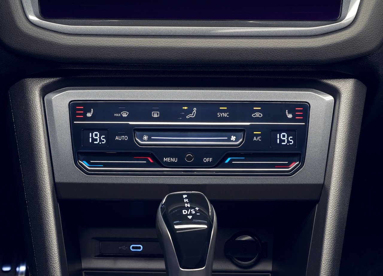 2021 - VOLKSWAGEN TIGUAN R, foto 18