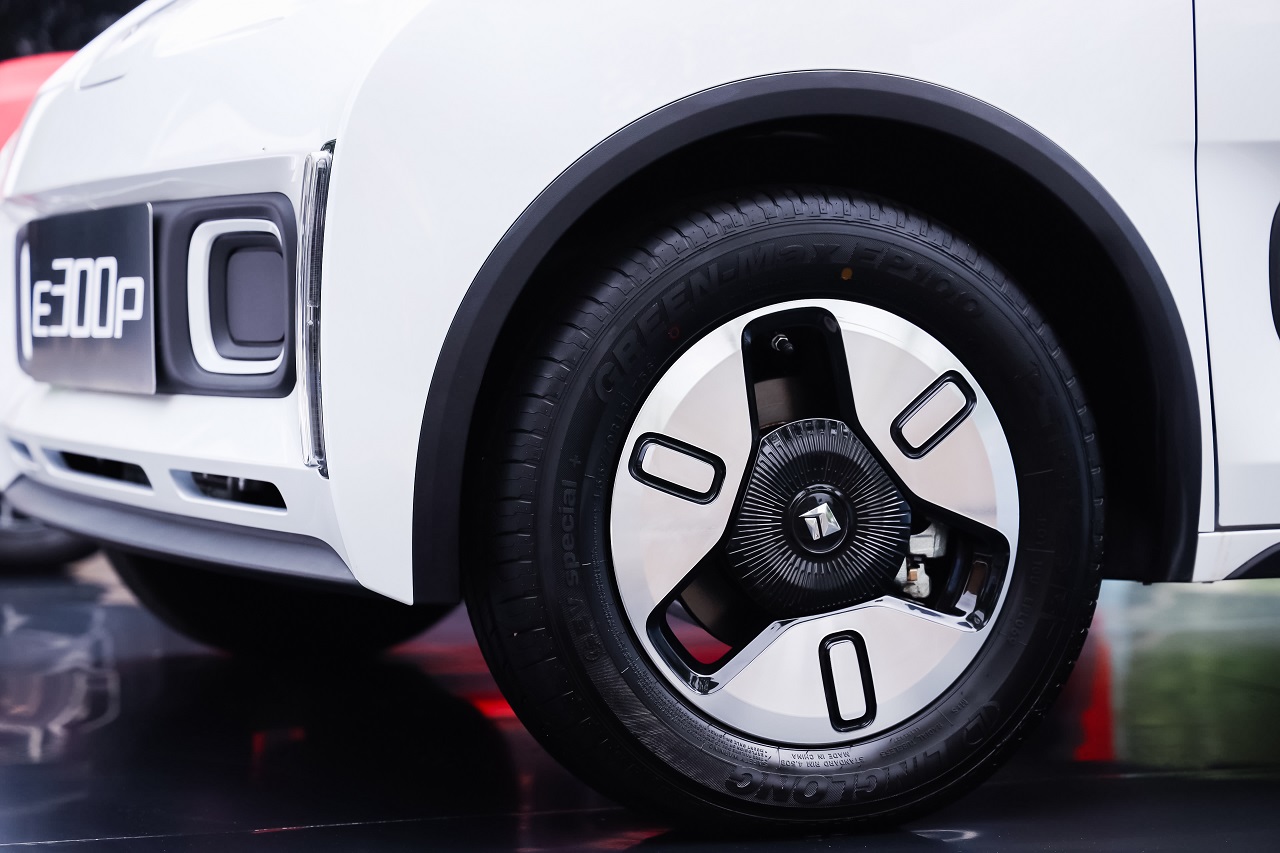 BAOJUN E300, foto 8