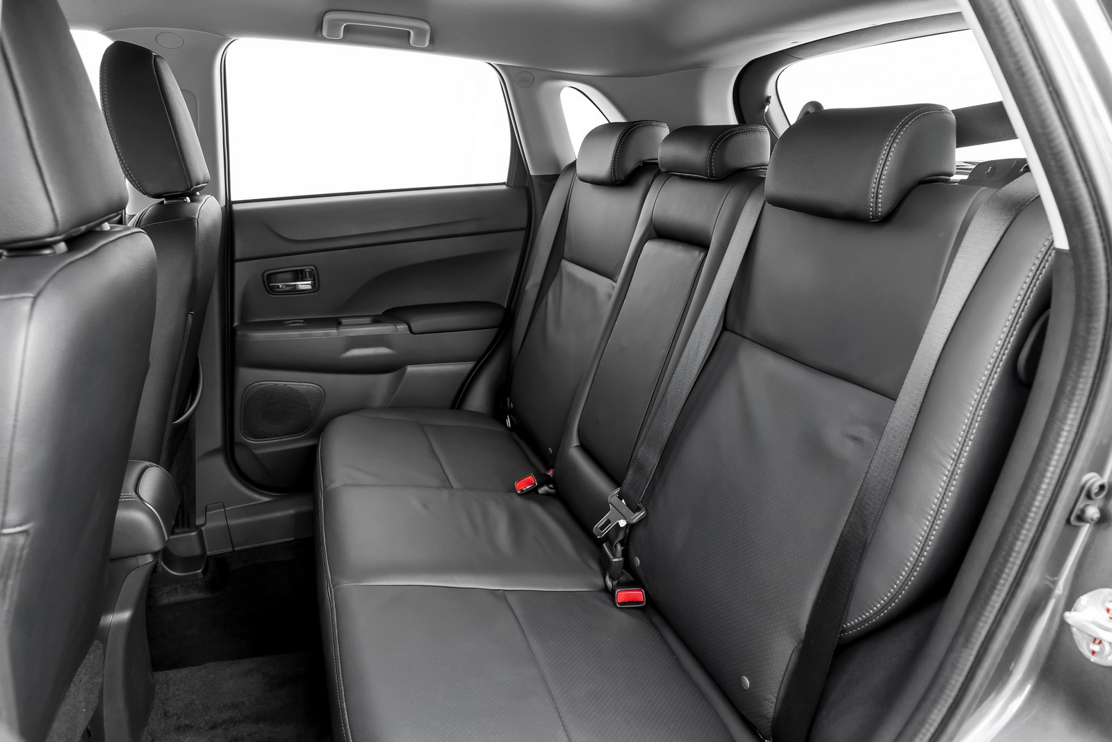 MITSUBISHI OUTLANDER SPORT, foto 8