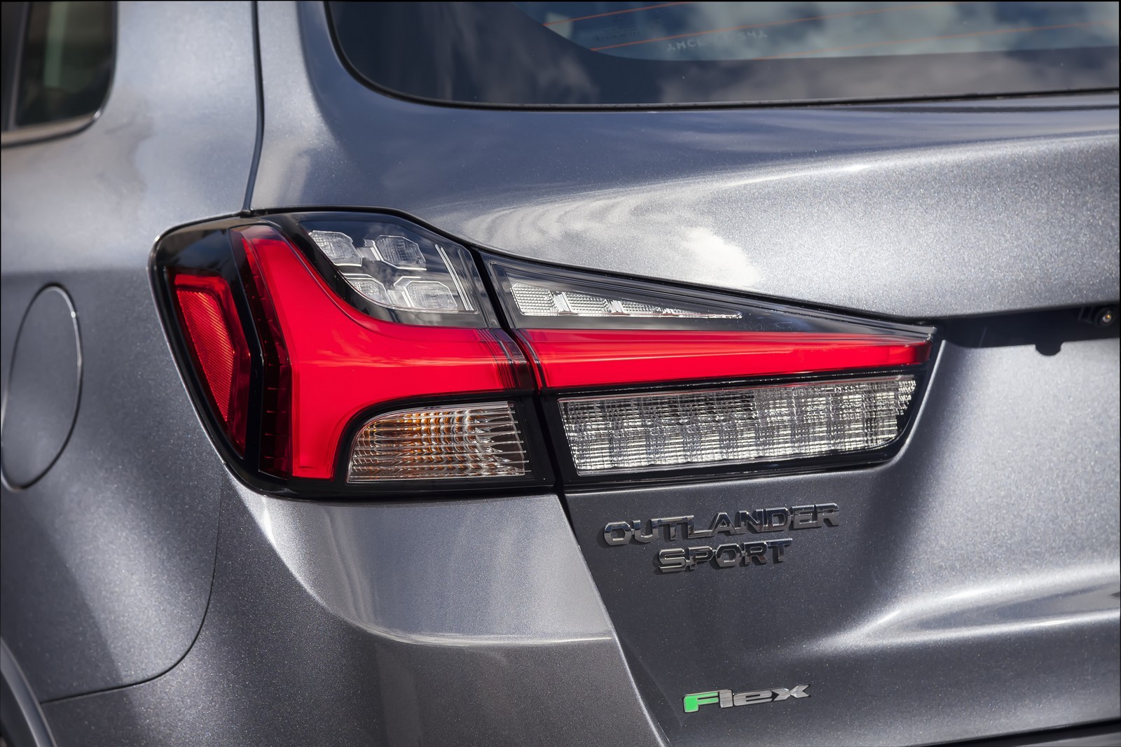 MITSUBISHI OUTLANDER SPORT, foto 13