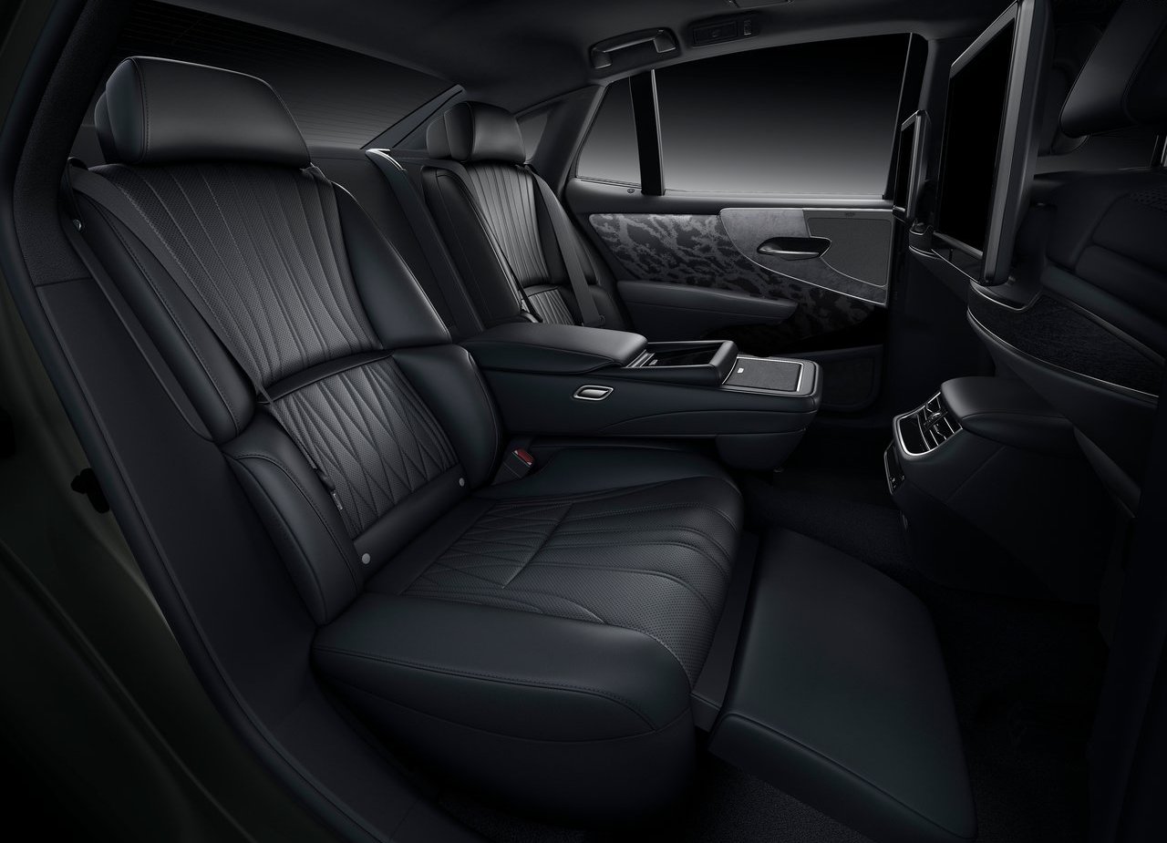 2021 - LEXUS LS, foto 32