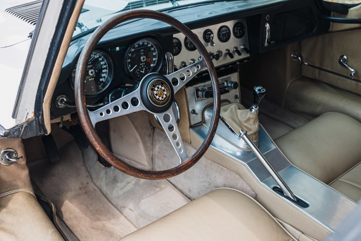 1961 - JAGUAR E-TYPE COUPE & ROADSTER PAUL WEBB, foto 4