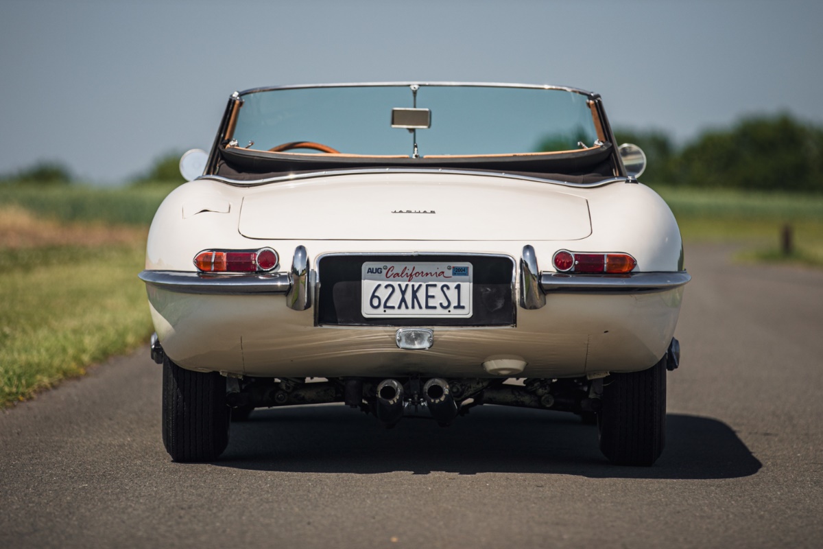 1961 - JAGUAR E-TYPE COUPE & ROADSTER PAUL WEBB, foto 6
