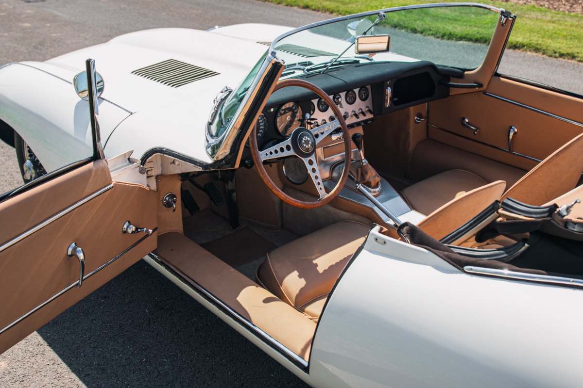 1961 - JAGUAR E-TYPE COUPE & ROADSTER PAUL WEBB, foto 8