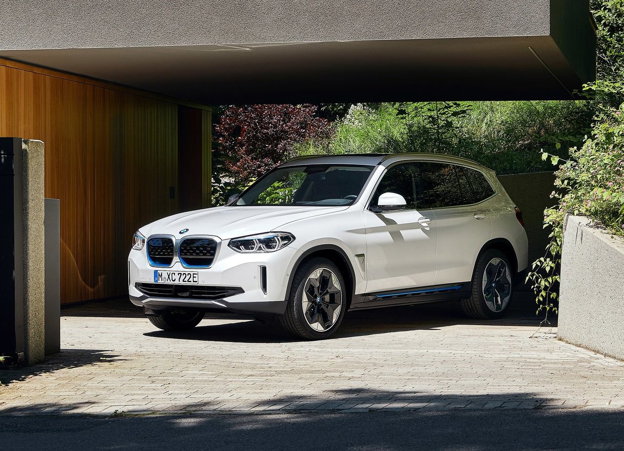 2021 - BMW iX3, foto 3