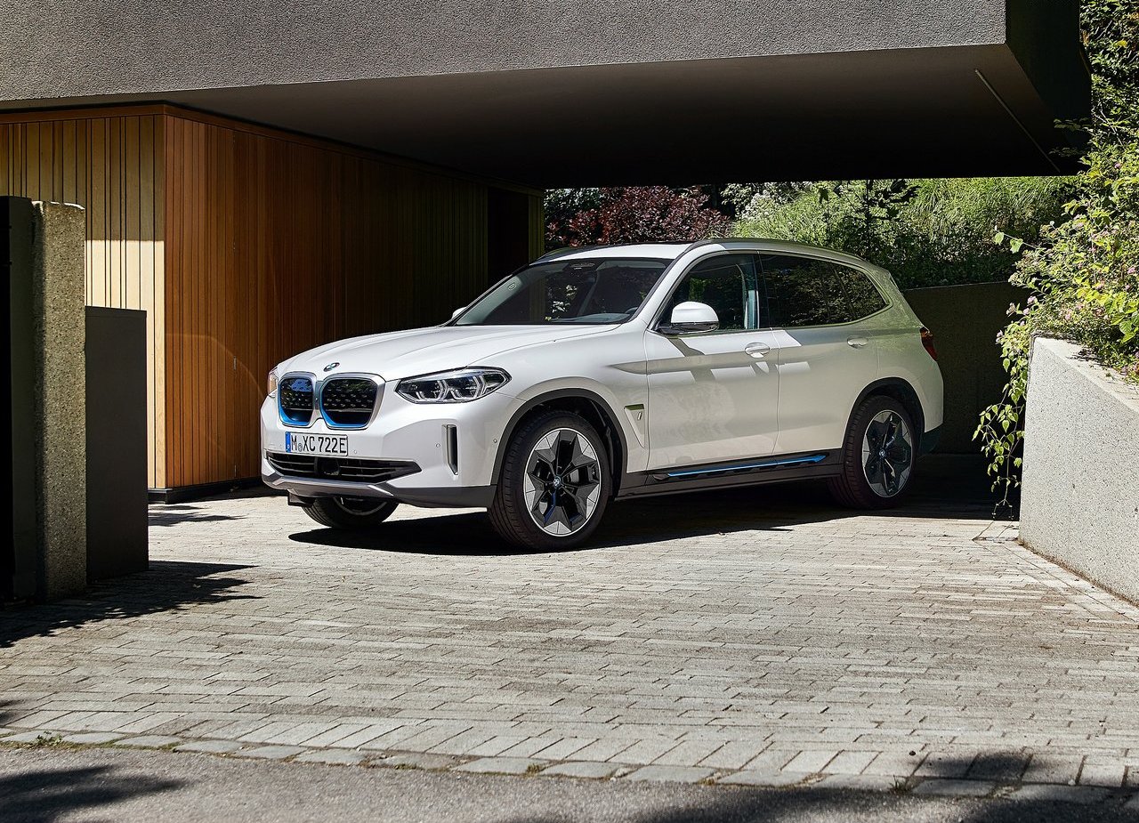 2021 - BMW iX3, foto 4