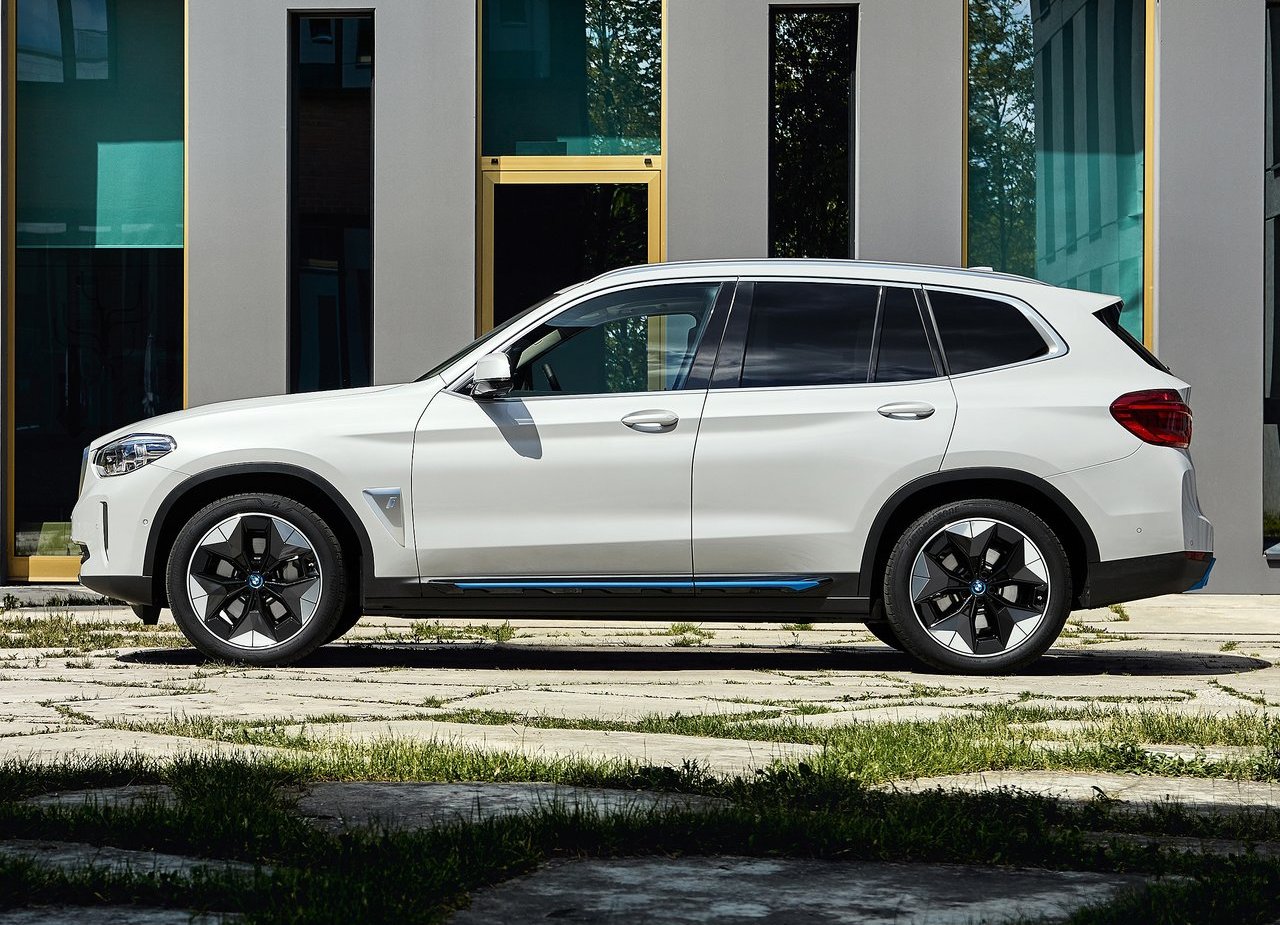 2021 - BMW iX3, foto 25